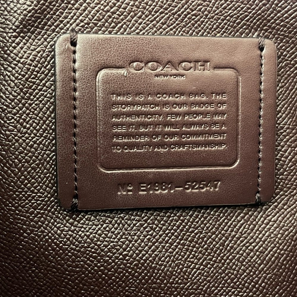 Coach Charlie Carryall 40 like new - Picture 7 of 8